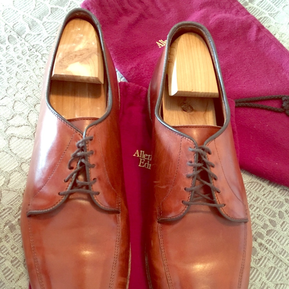 Size 13-D Allen Edmond Delray’s.